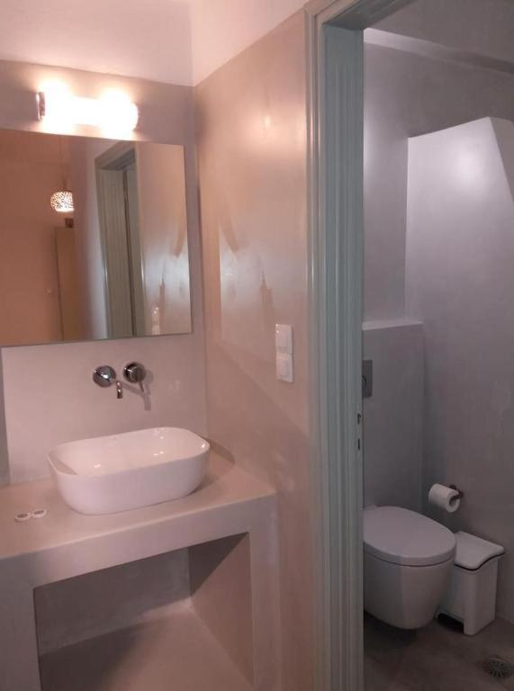 Low Cost Fira Center Rooms المظهر الخارجي الصورة