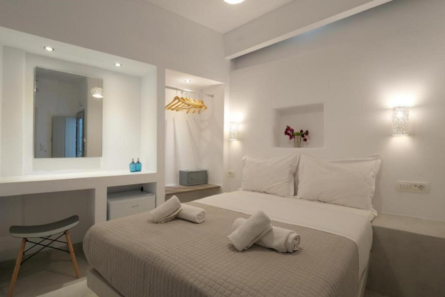 Low Cost Fira Center Rooms المظهر الخارجي الصورة